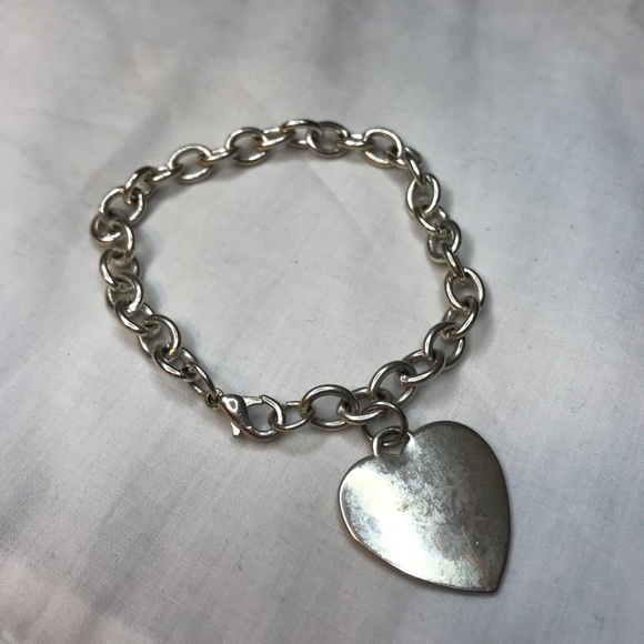 Large Silver Heart Chain Bracelet - Picture 2 of 4